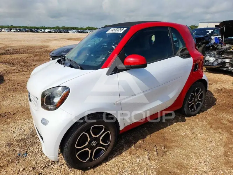 2018 Smart FORTWO фото