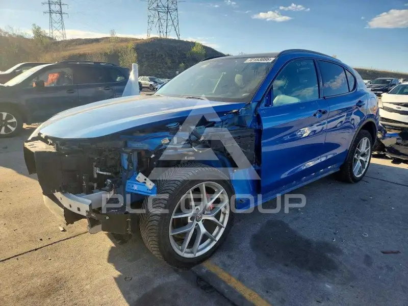 2018 Alfa Romeo Stelvio фото