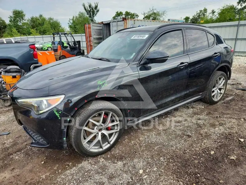 2018 Alfa Romeo Stelvio photo