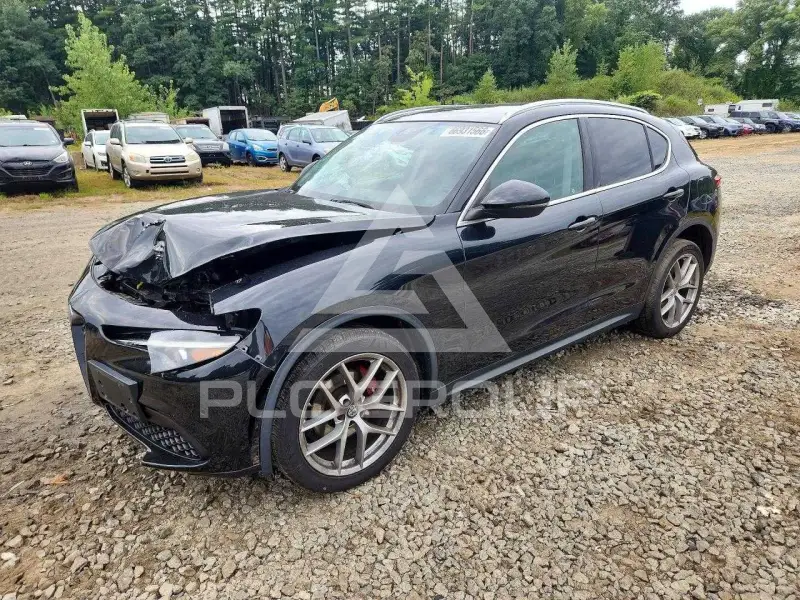 2018 Alfa Romeo Stelvio photo