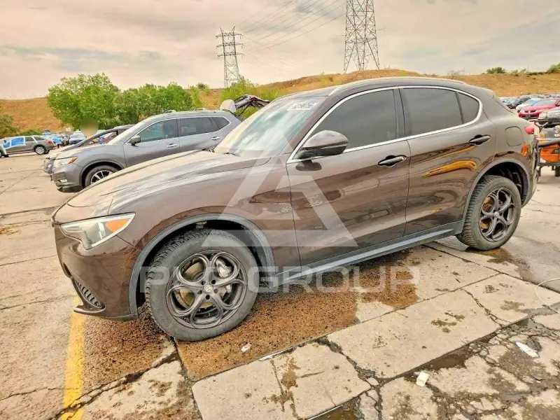 2018 Alfa Romeo Stelvio фото