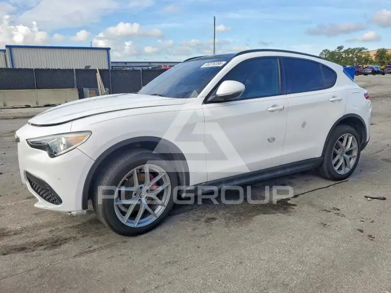 2018 Alfa Romeo Stelvio фото
