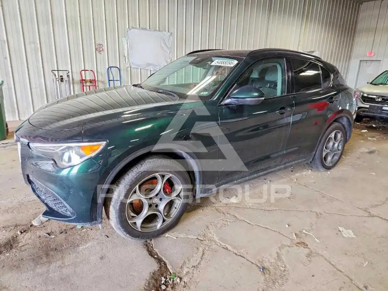 2018 Alfa Romeo Stelvio photo