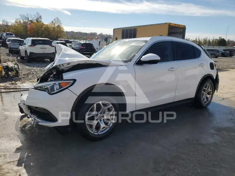 2018 Alfa Romeo Stelvio фото