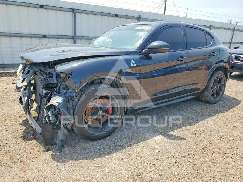 2018 Alfa Romeo Stelvio фото