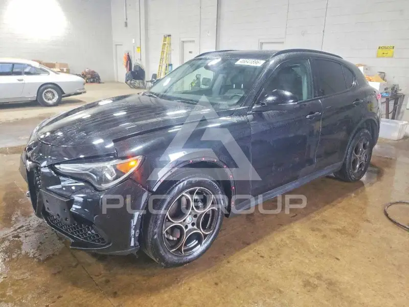 2018 Alfa Romeo Stelvio photo
