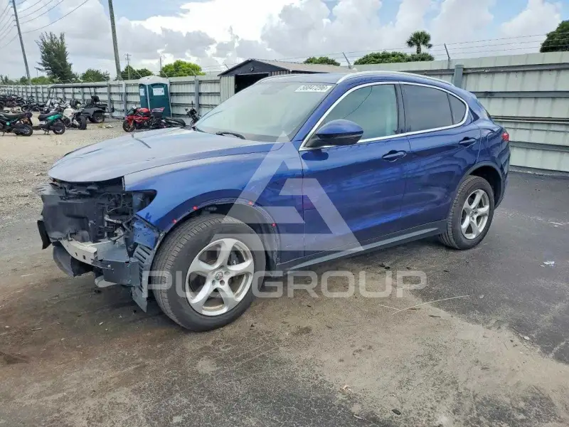 2018 Alfa Romeo Stelvio фото