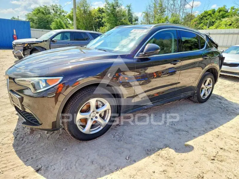 2018 Alfa Romeo Stelvio фото