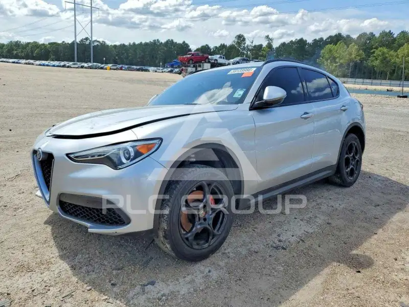 2018 Alfa Romeo Stelvio фото
