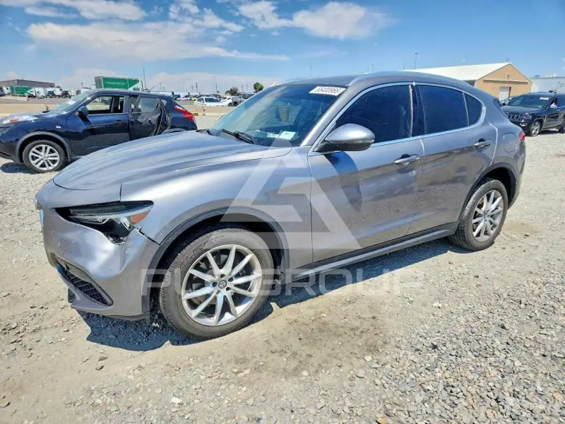 2018 Alfa Romeo Stelvio фото