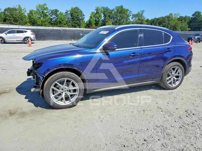2018 Alfa Romeo Stelvio фото