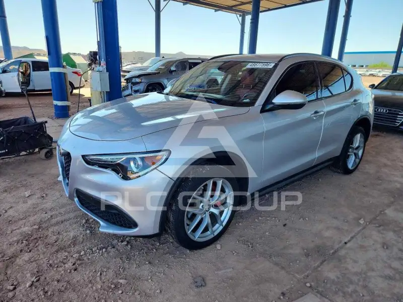 2018 Alfa Romeo Stelvio фото
