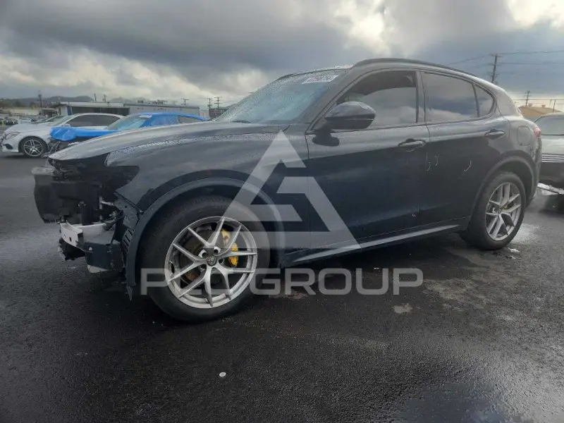 2018 Alfa Romeo Stelvio фото