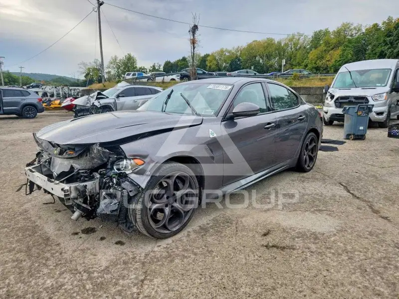 2018 Alfa Romeo Giulia фото
