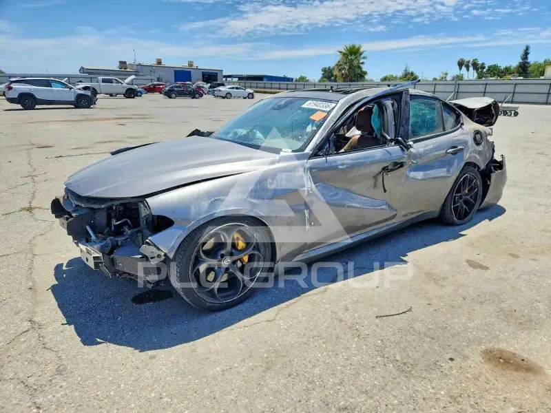 2018 Alfa Romeo Giulia фото