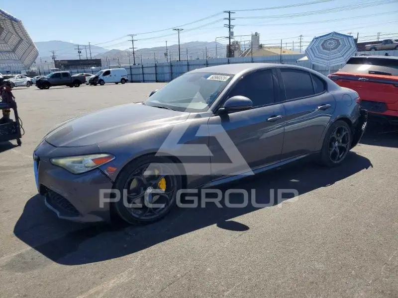 2018 Alfa Romeo Giulia фото