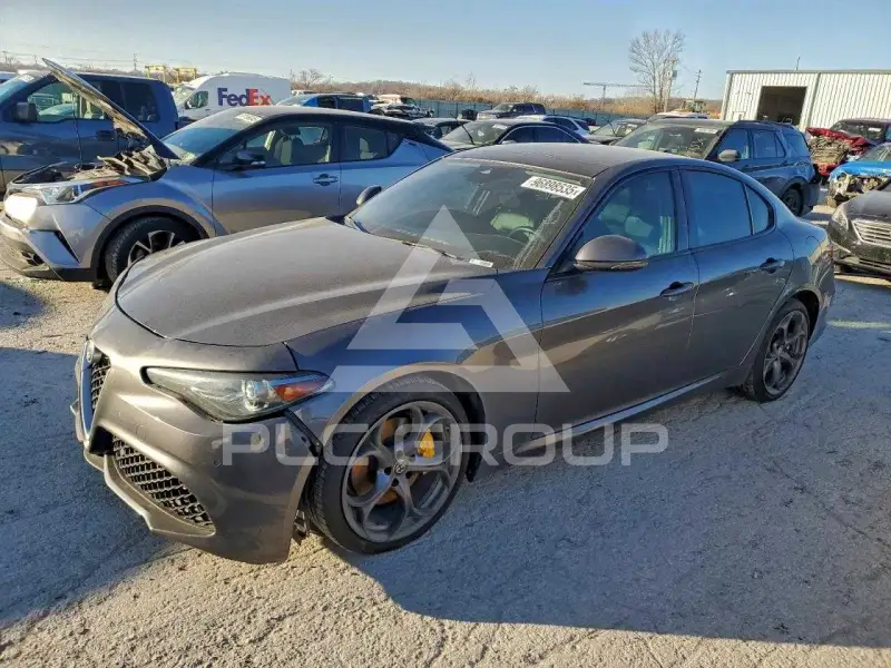 2018 Alfa Romeo Giulia фото
