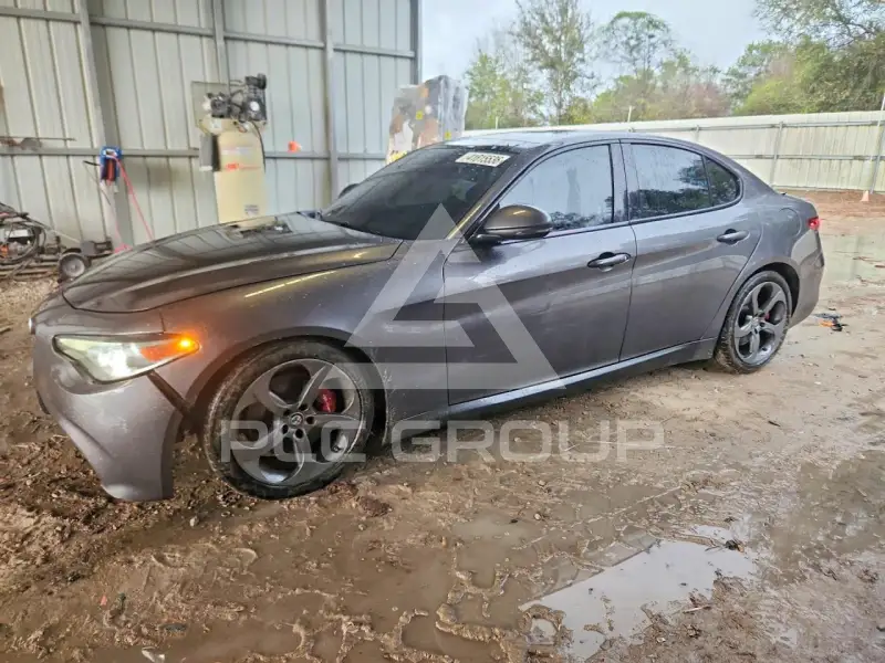 2018 Alfa Romeo Giulia фото