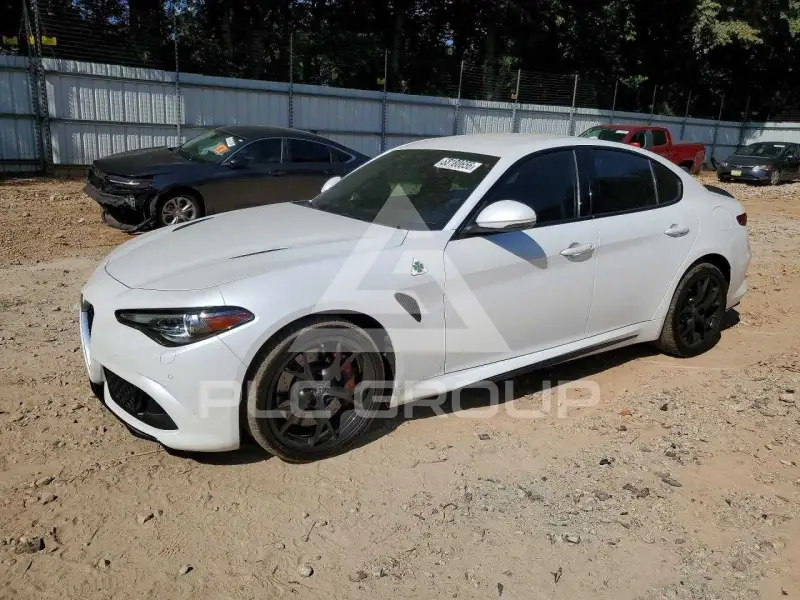2018 Alfa Romeo Giulia фото