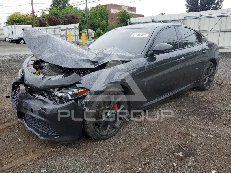 2018 Alfa Romeo Giulia фото