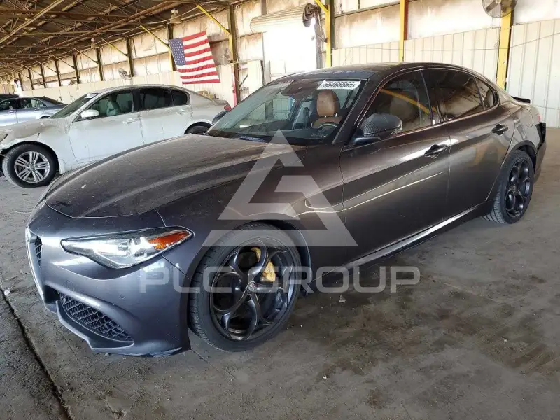 2018 Alfa Romeo Giulia photo