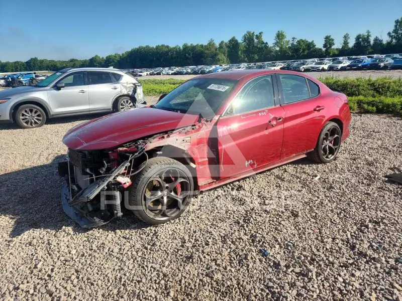 2018 Alfa Romeo Giulia photo
