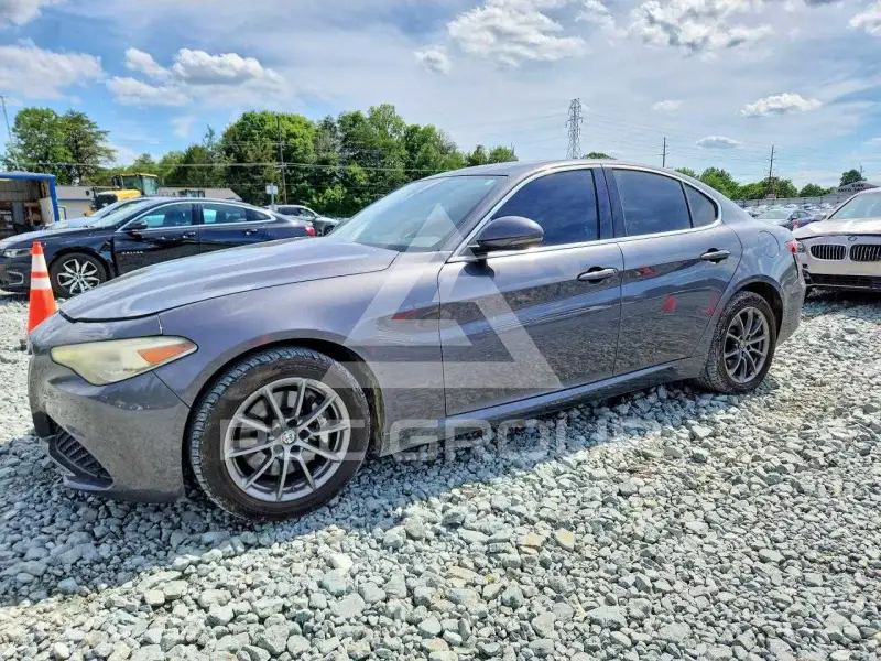 2018 Alfa Romeo Giulia фото