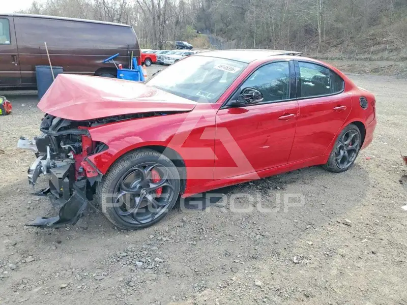 2018 Alfa Romeo Giulia photo