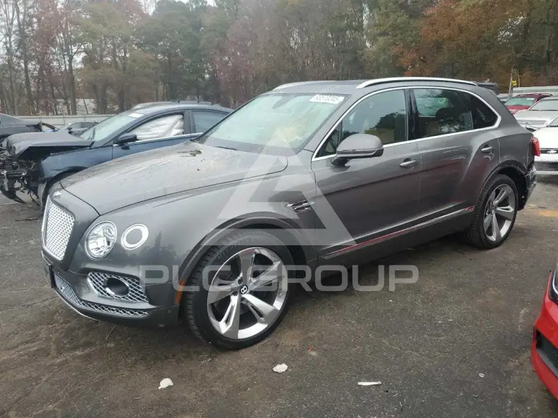2018 Bentley Bentayga photo