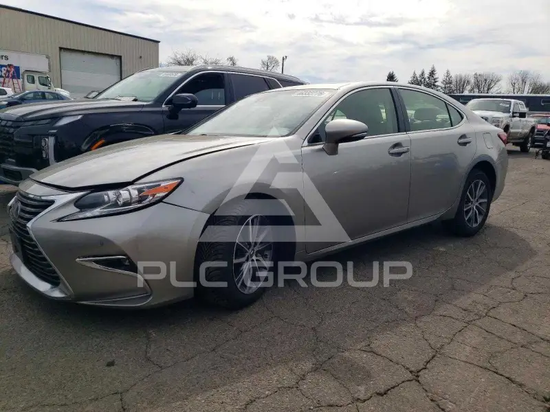 2018 Lexus ES300 фото