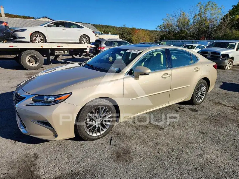 2018 Lexus ES350 photo