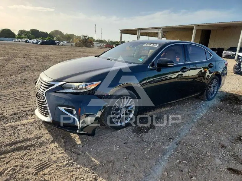 2018 Lexus ES350 photo