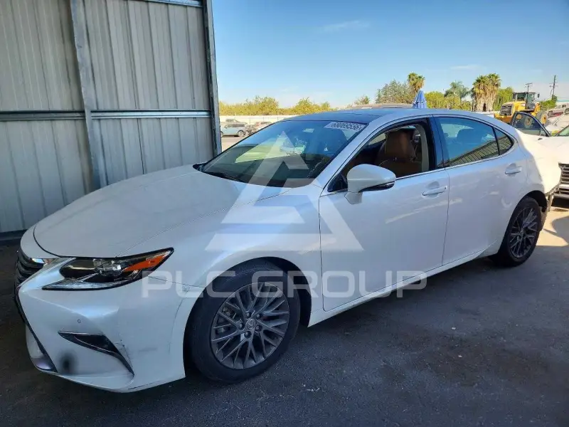 2018 Lexus ES350 photo