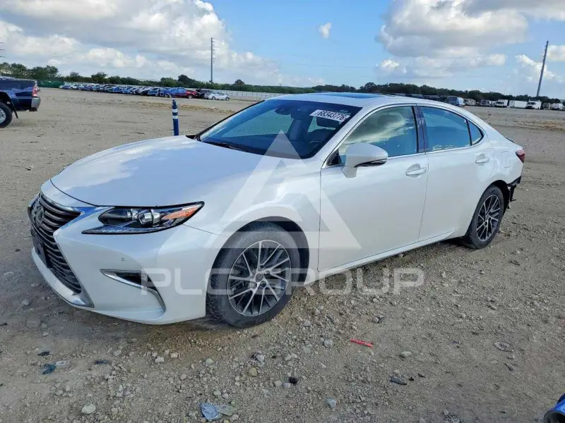 2018 Lexus ES350 photo