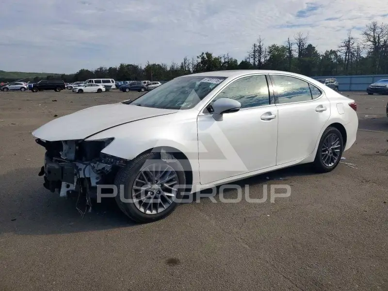 2018 Lexus ES350 photo