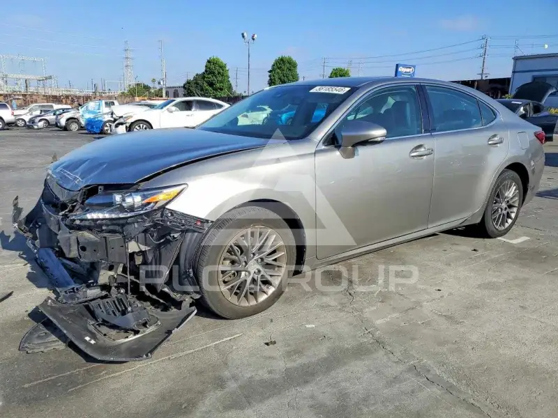 2018 Lexus ES350 photo