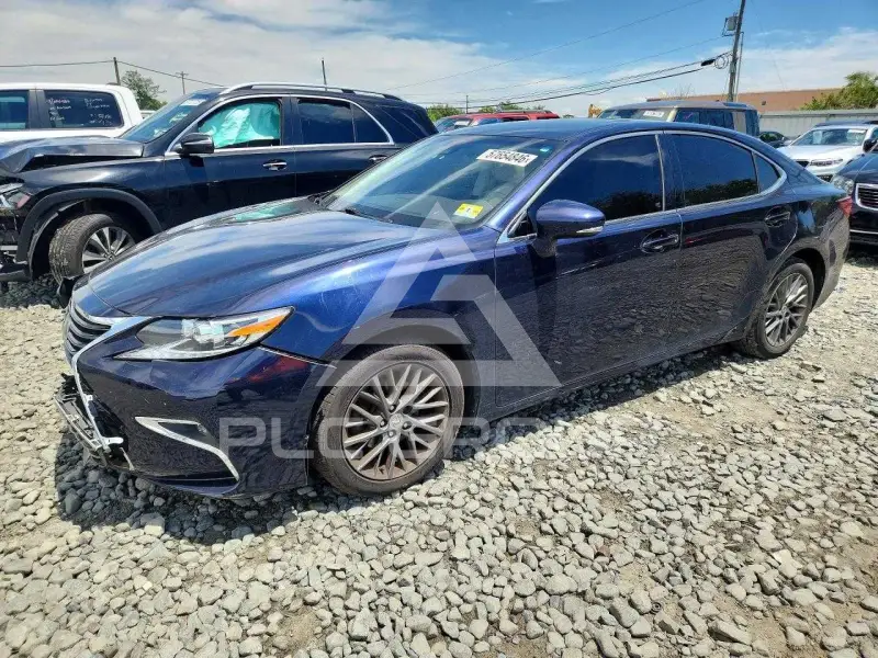 2018 Lexus ES350 photo