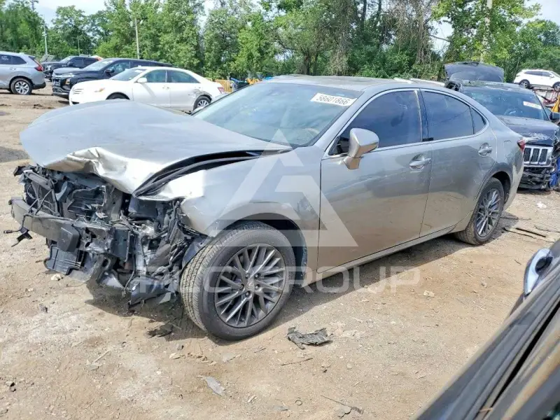 2018 Lexus ES350 photo