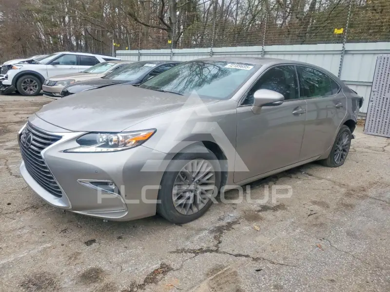 2018 Lexus ES350 photo