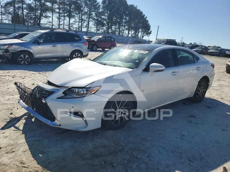 2018 Lexus ES350 photo