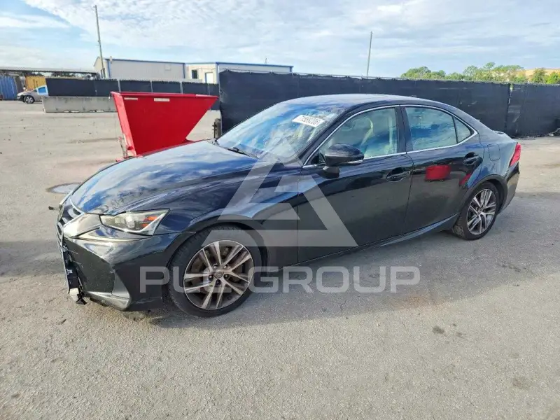 2018 Lexus IS фото