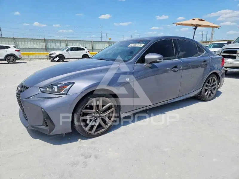 2018 Lexus IS фото
