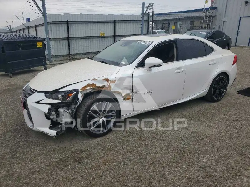 2018 Lexus IS фото