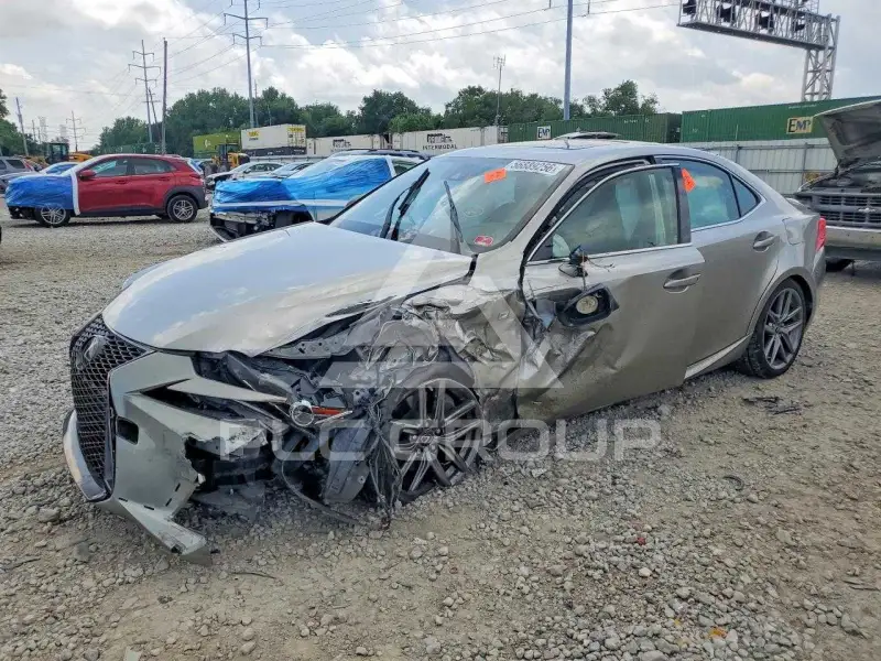 2018 Lexus IS фото