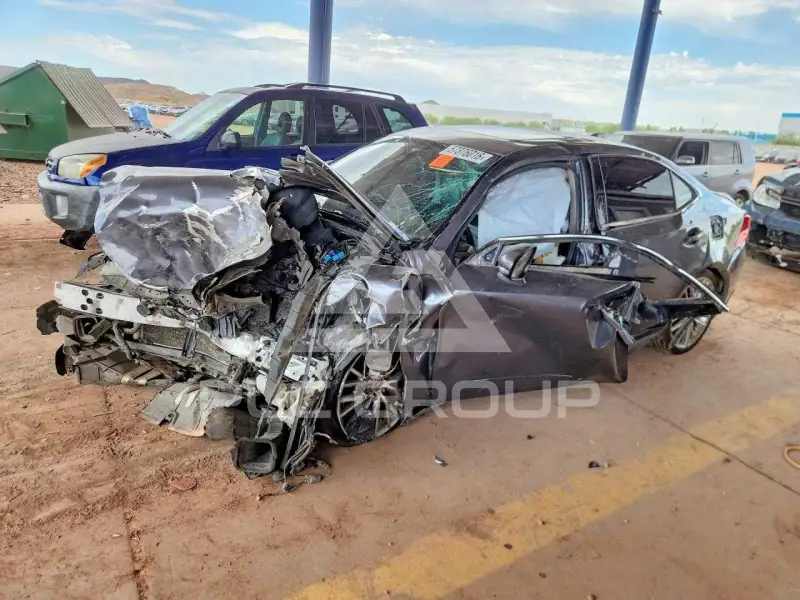 2018 Lexus IS фото