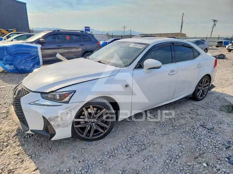 2018 Lexus IS фото