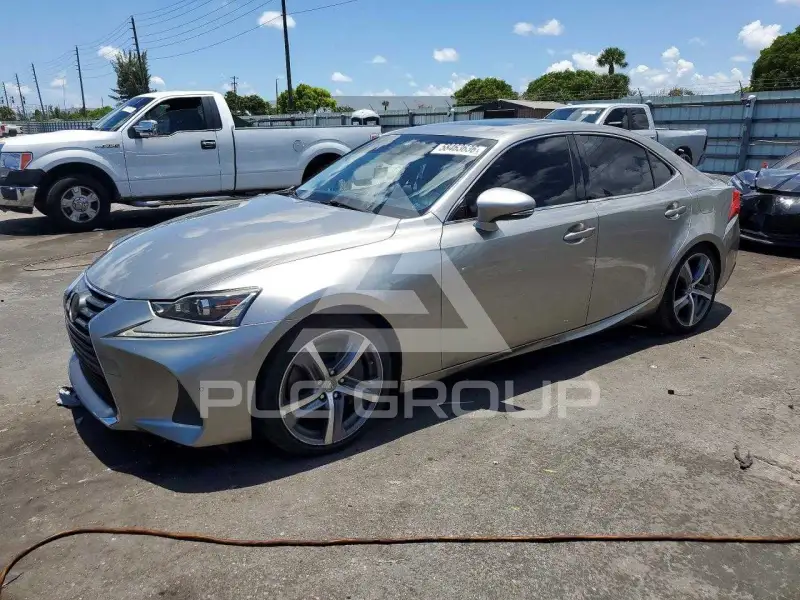 2018 Lexus IS фото