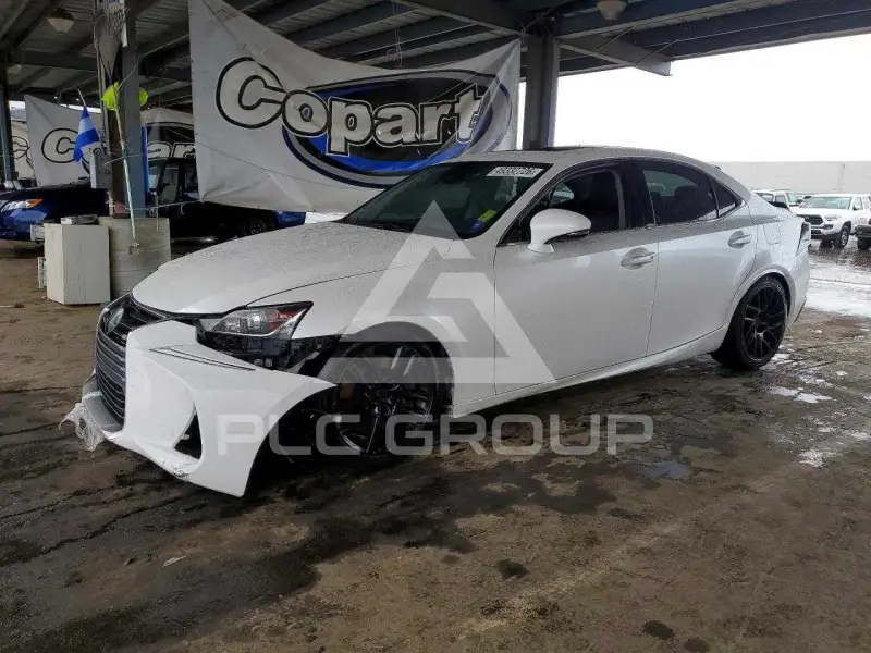 2018 Lexus IS фото