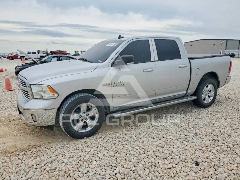 2018 RAM 1500 photo