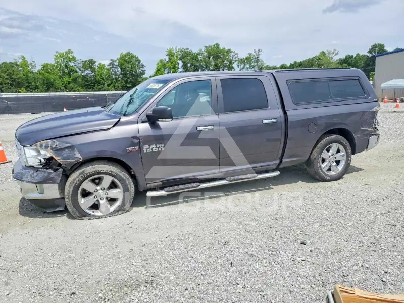 2018 RAM 1500 photo